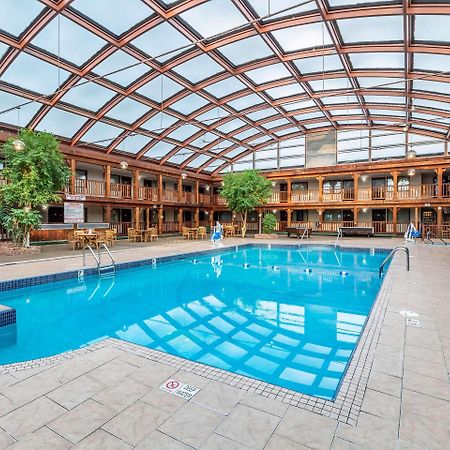 Quality Inn Wausau Bagian luar foto