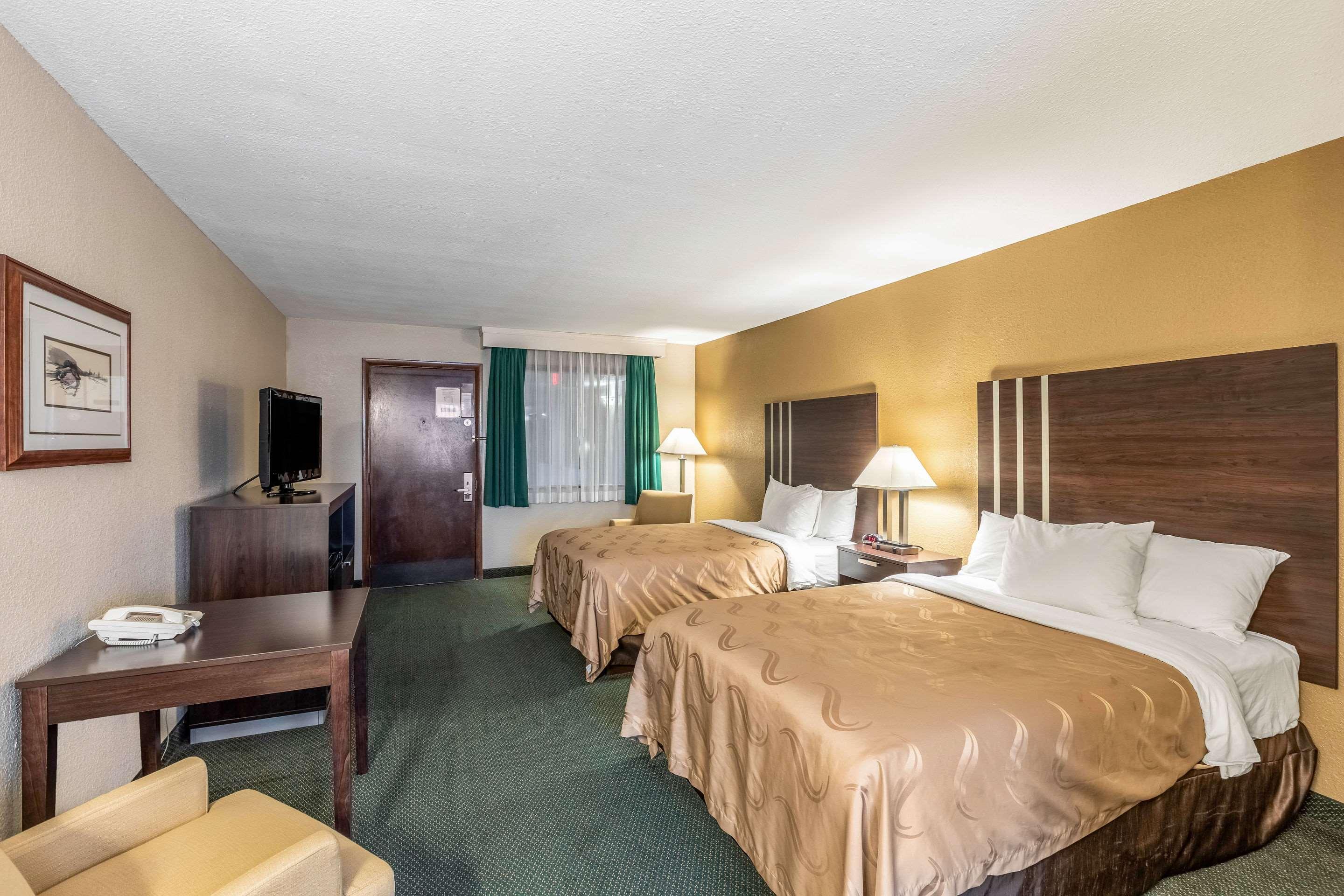 Quality Inn Wausau Bagian luar foto