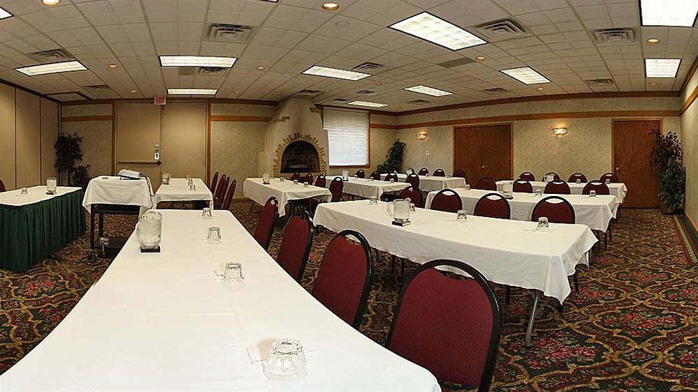 Quality Inn Wausau Bagian luar foto